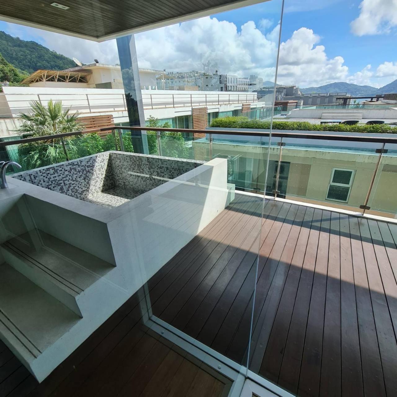 The Privilege Residence Patong Eksteriør billede