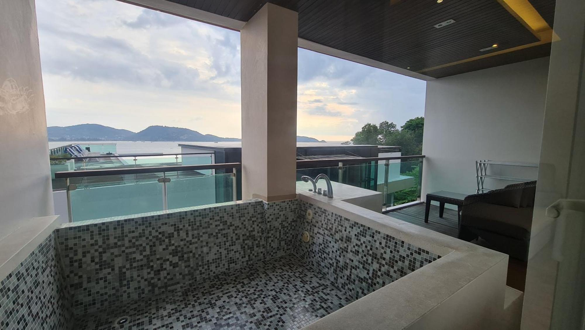 The Privilege Residence Patong Eksteriør billede